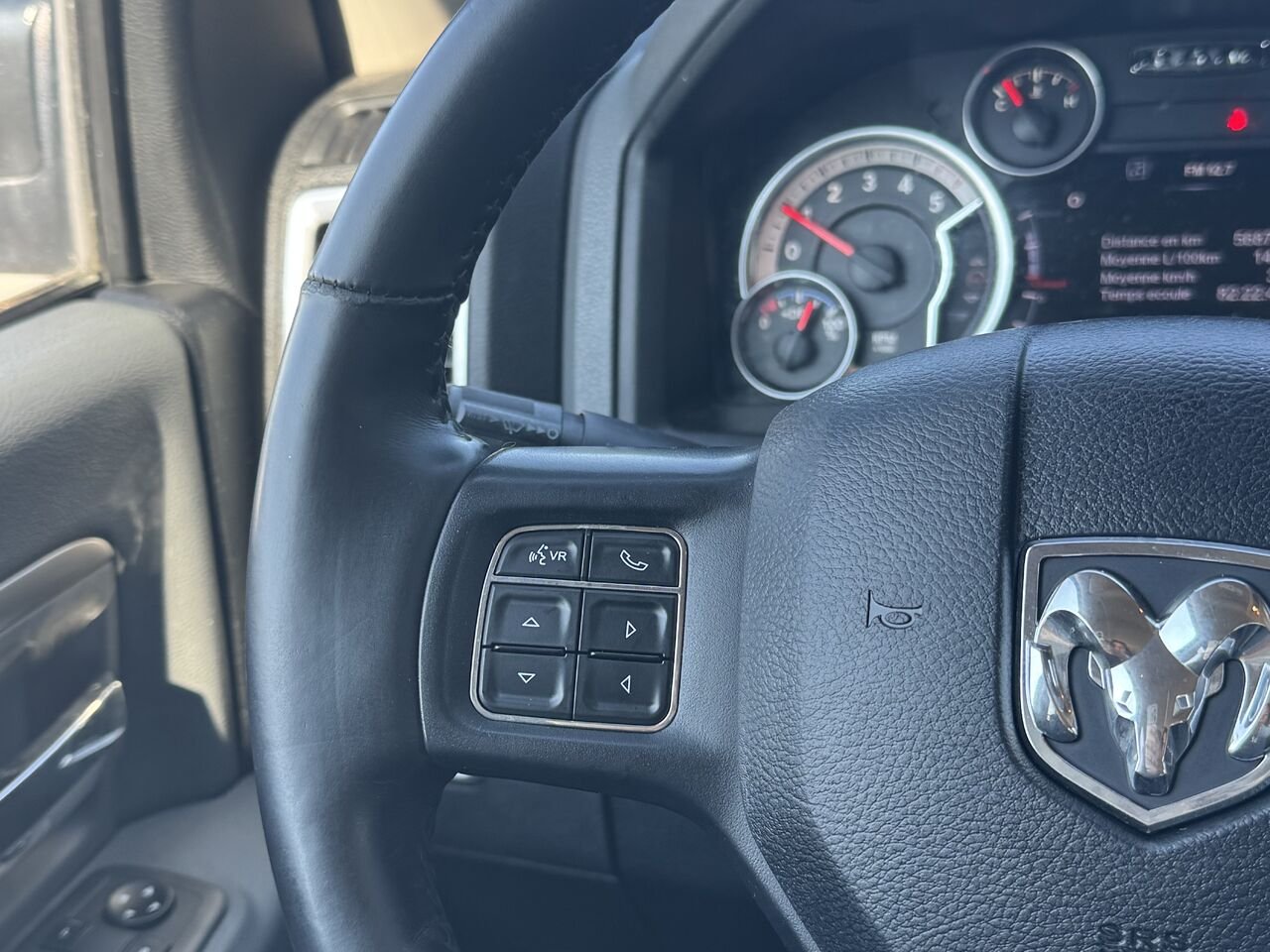 2015 Ram 1500 Ecodiesel Red Granby - photo #17