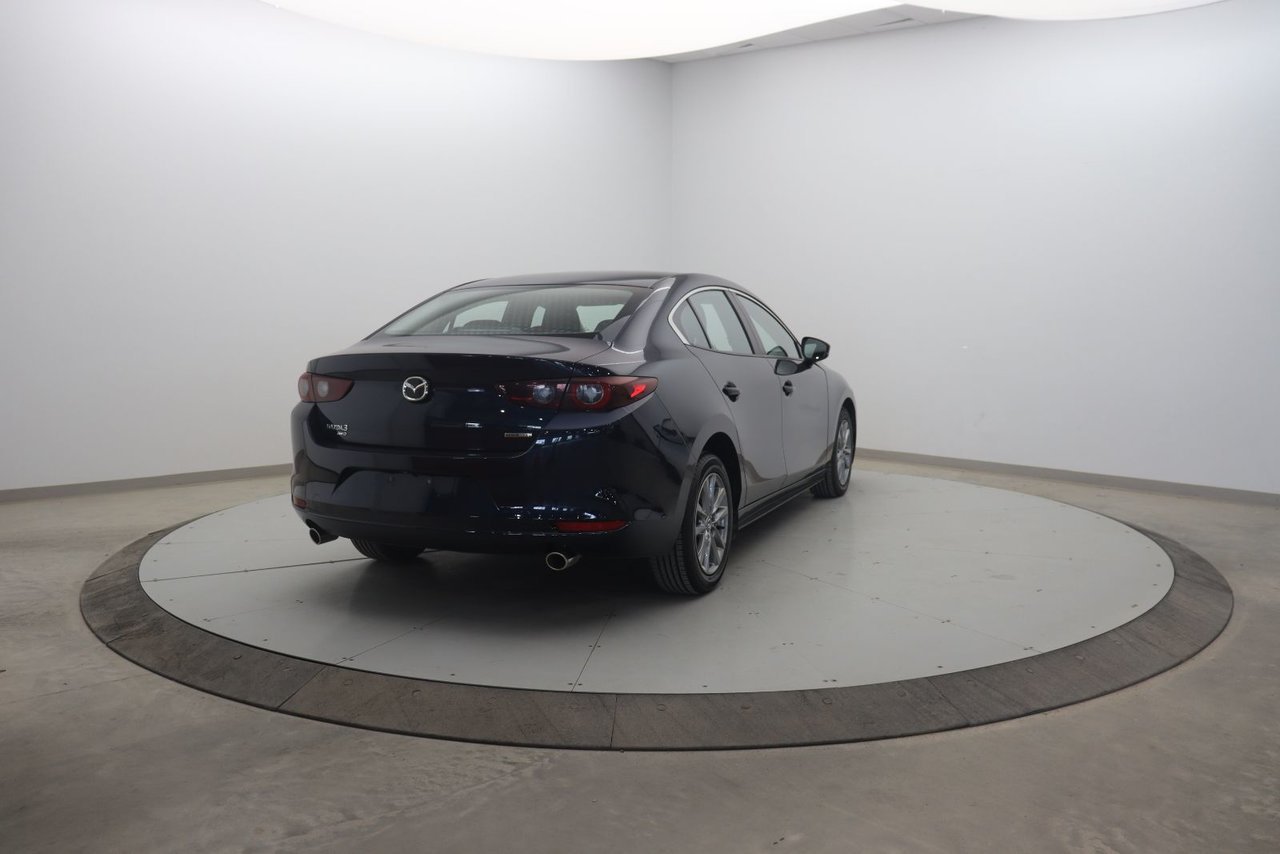 2023 Mazda Mazda3 VIN 3MZBPBCMXPM358774 Blue Baie-Comeau - photo #3