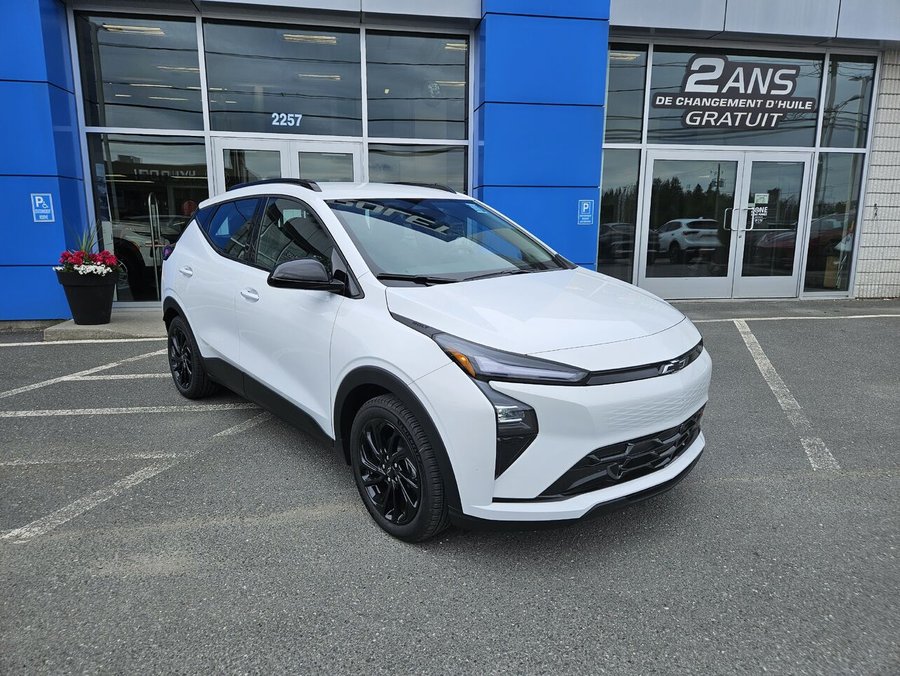 2027 Chevrolet Bolt 2027 Summit White