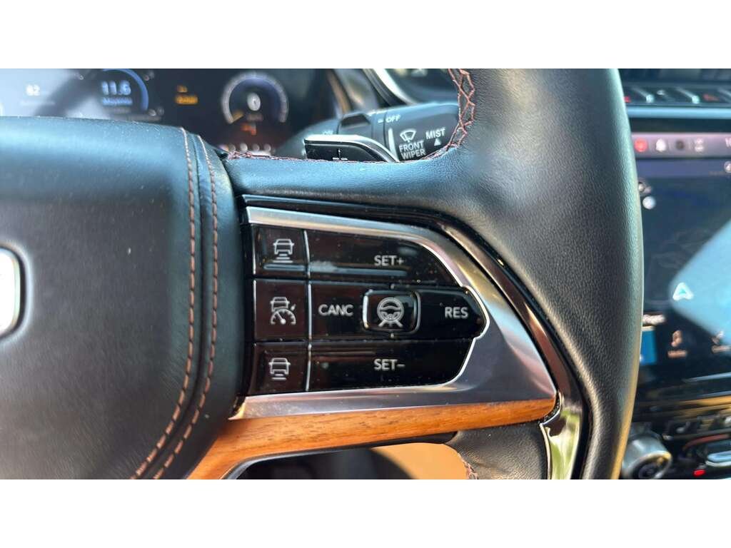 Jeep Grand Cherokee 2023 Blanc Gatineau - photo #16