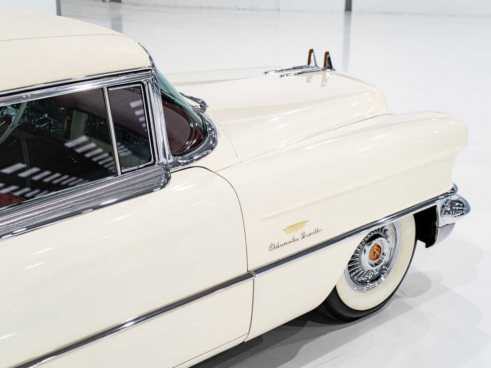 1956 Cadillac Eldorado Seville With Factory A/C | PRIX EN USD White Montreal - photo #44