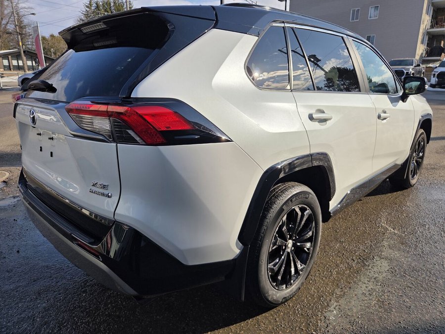 Toyota RAV4 2024 2024 Frisson glacé nacré avec toit noir