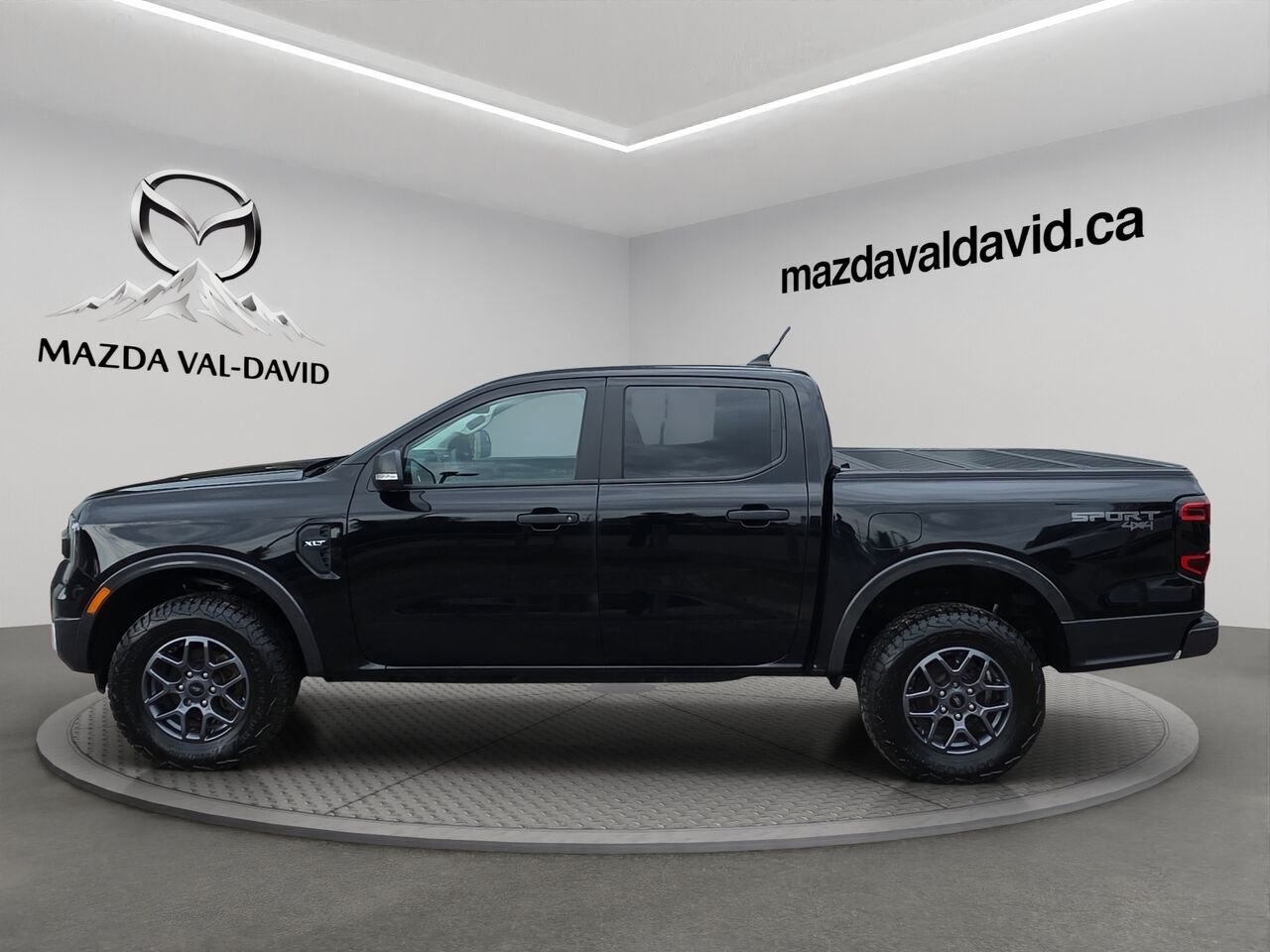 Ford Ranger XLT cabine SuperCrew 4RM caisse de 5 pi 2024 Noir Val-David - photo #1
