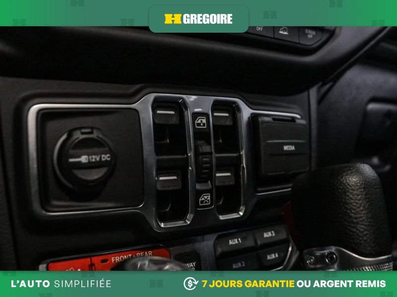 2023 Jeep Wrangler Blue Saint-Eustache - photo #11