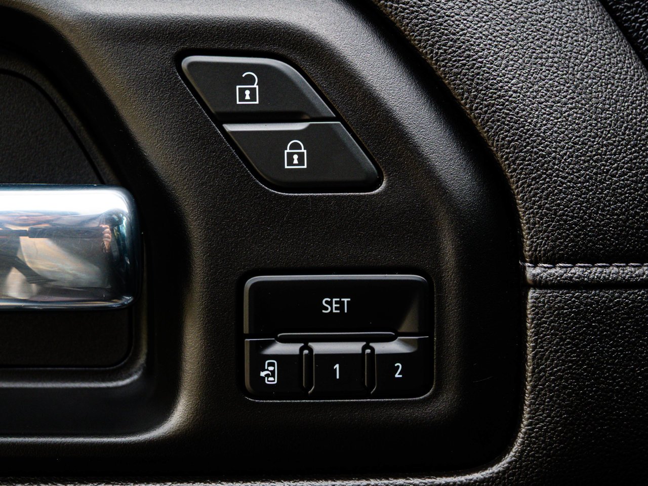 2022 Chevrolet Silverado 3500HD 4WD Crew Cab 159 LTZ Black Sherwood Park - photo #21