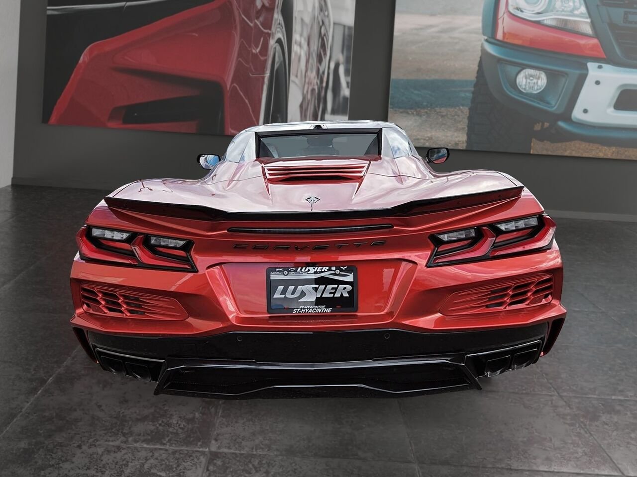 Chevrolet Corvette E-Ray cabriolet 2 portes avec 2LZ 2025 TEINTE ROUGE BRUME METALLISE Saint-Hyacinthe - photo #5