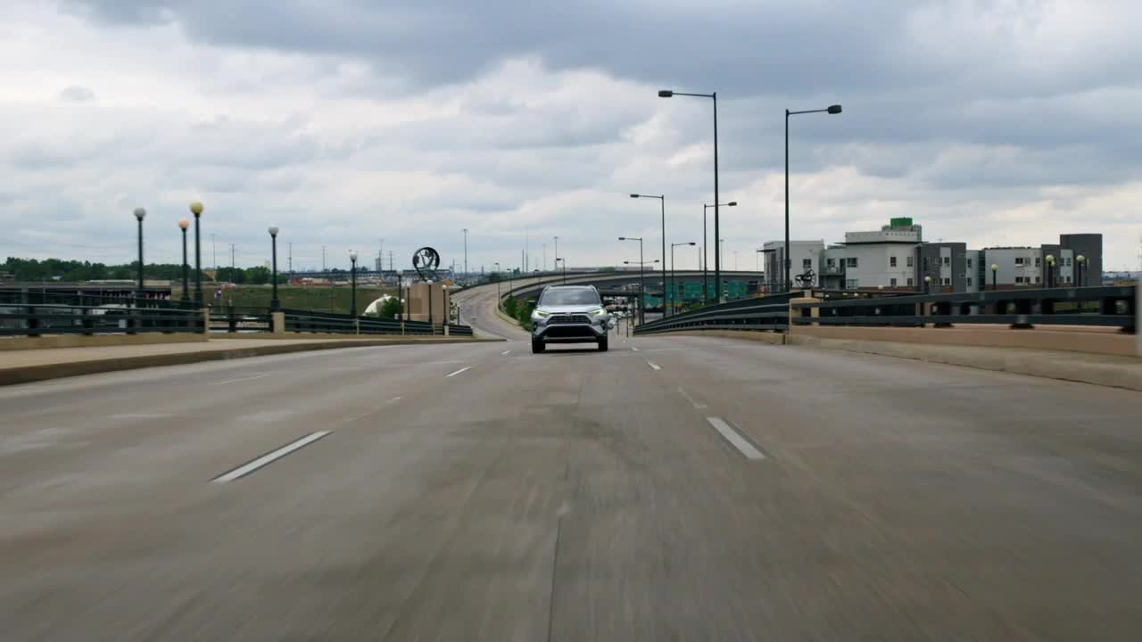 Toyota Hero Corolla Rav4 mp4