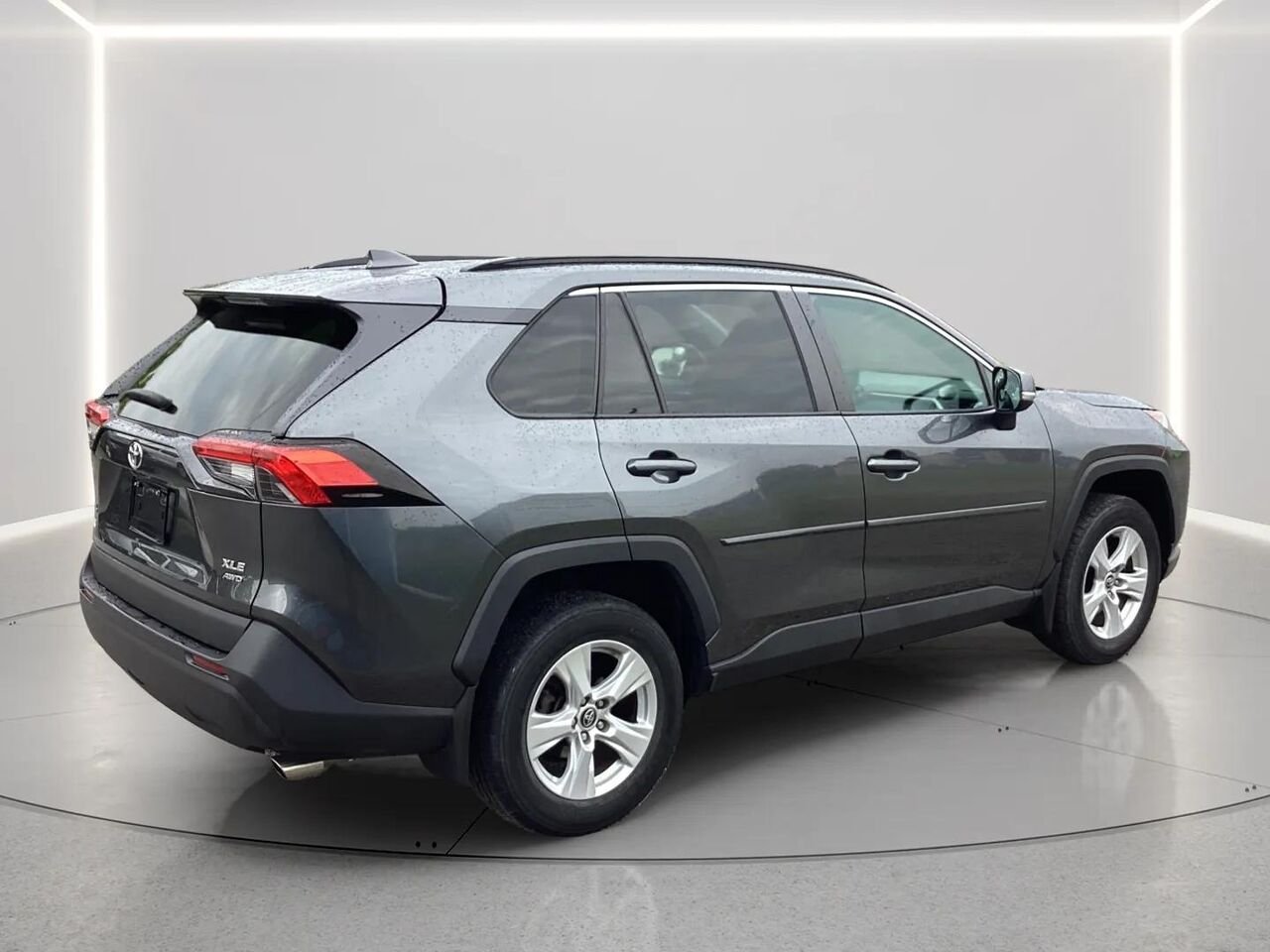 2020 Toyota RAV4 Grey Gatineau - photo #4