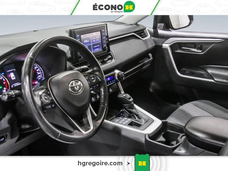 2020 Toyota Rav 4 Grey Laval - photo #9