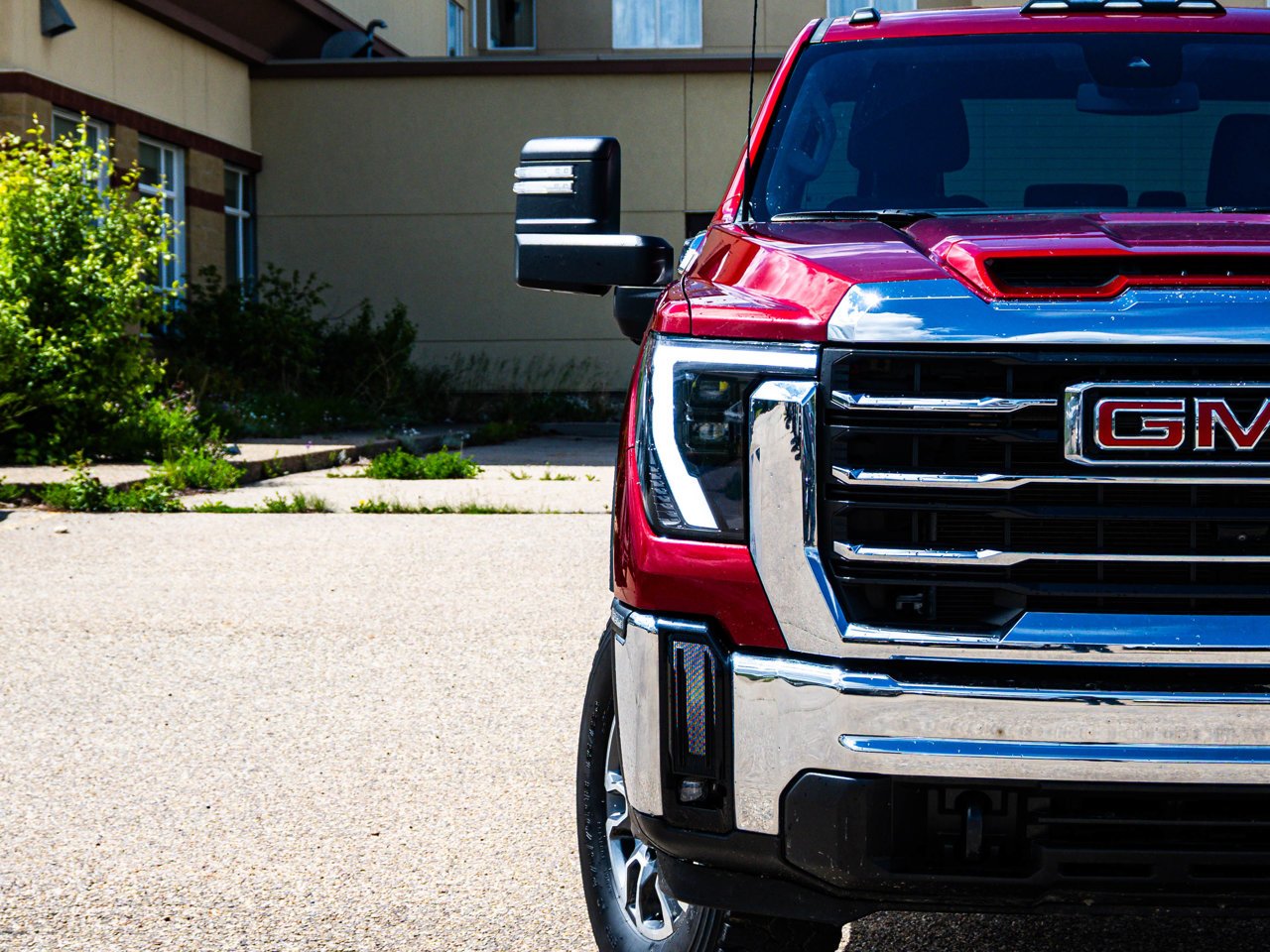2024 GMC Sierra 2500HD 4WD Double Cab 149 SLE Red Sherwood Park - photo #5