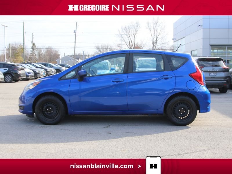 2017 Nissan Versa 2017 Blue