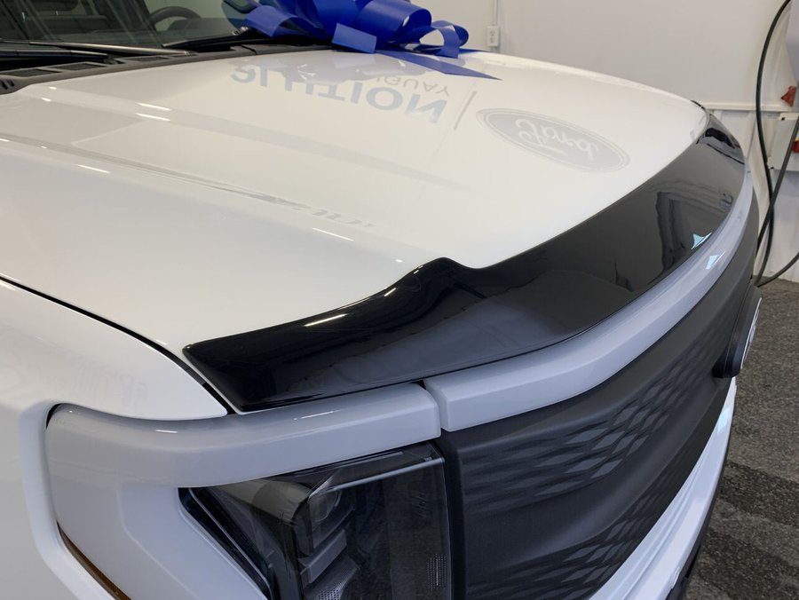 2024 Ford F-150 Lightning LIGHTNING FLASH CREW CAB 4WD Oxford White