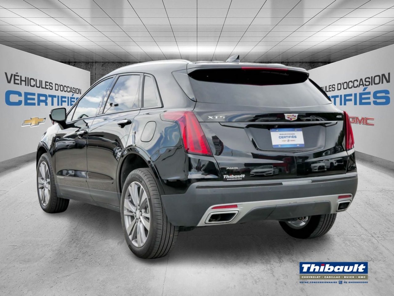 Cadillac XT5 2022 Cadillac XT5 Premium Luxury AWD 2022 NOIR STELLAIRE METALLISE Granby - photo #2