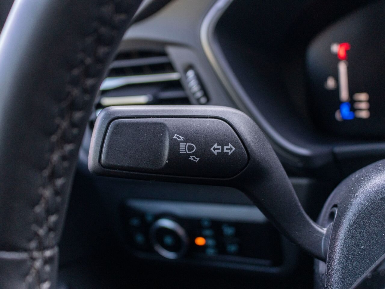 2023 Ford Escape VHR TA White Châteauguay - photo #19