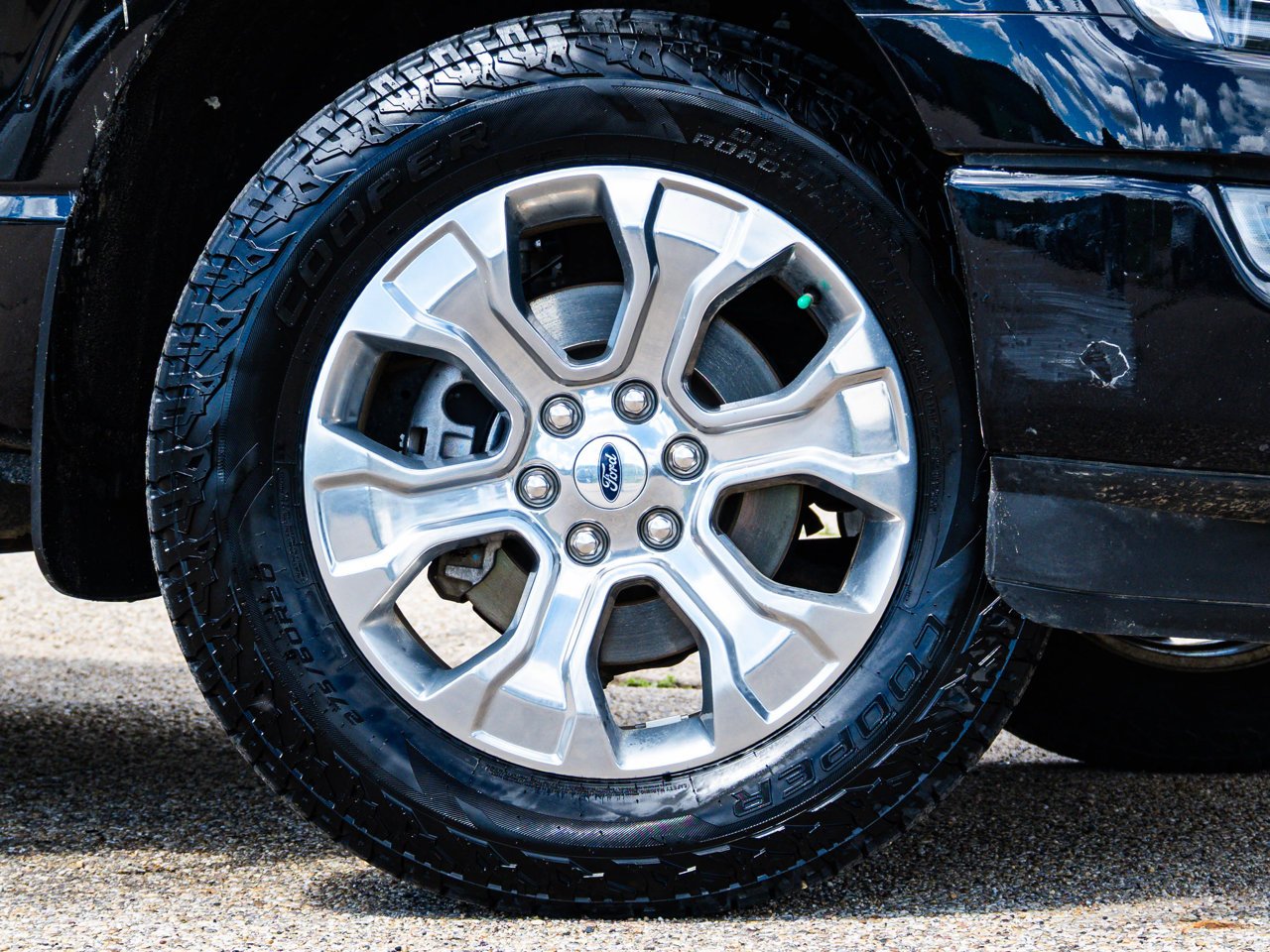 2023 Ford F-150 LARIAT 4WD SuperCrew 5.5' Box Black Sherwood Park - photo #4