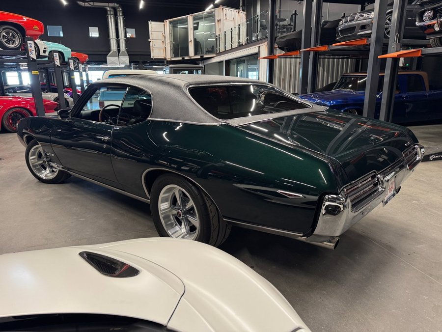 1969 Pontiac GTO 1969 Green