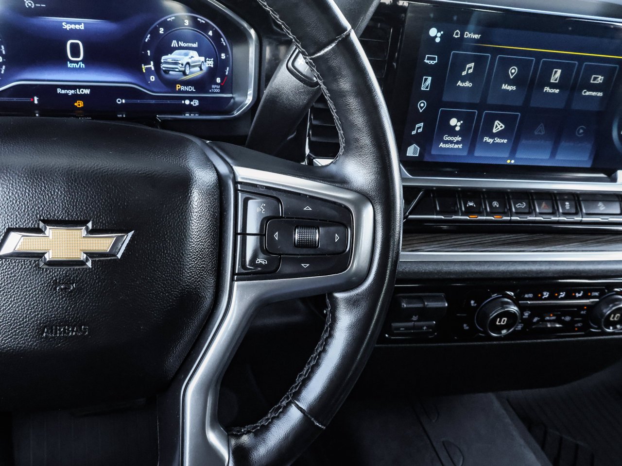 2023 Chevrolet Silverado 1500 4WD Crew Cab 147 LT White Sherwood Park - photo #23