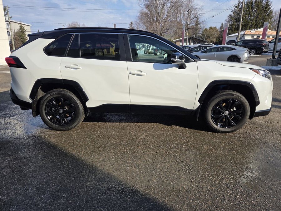 Toyota RAV4 2024 2024 Frisson glacé nacré avec toit noir