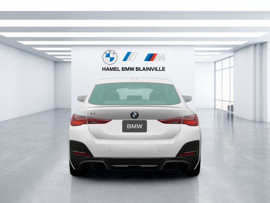 2026 BMW i4 2026 Alpine White
