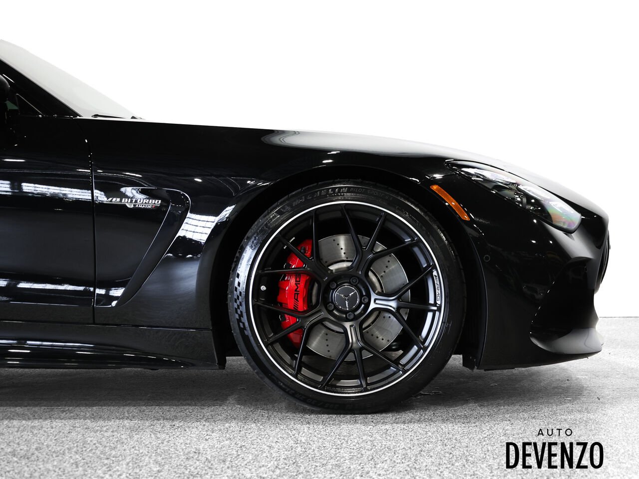 2024 Mercedes-Benz GT AMG Black Saint-Eustache - photo #4