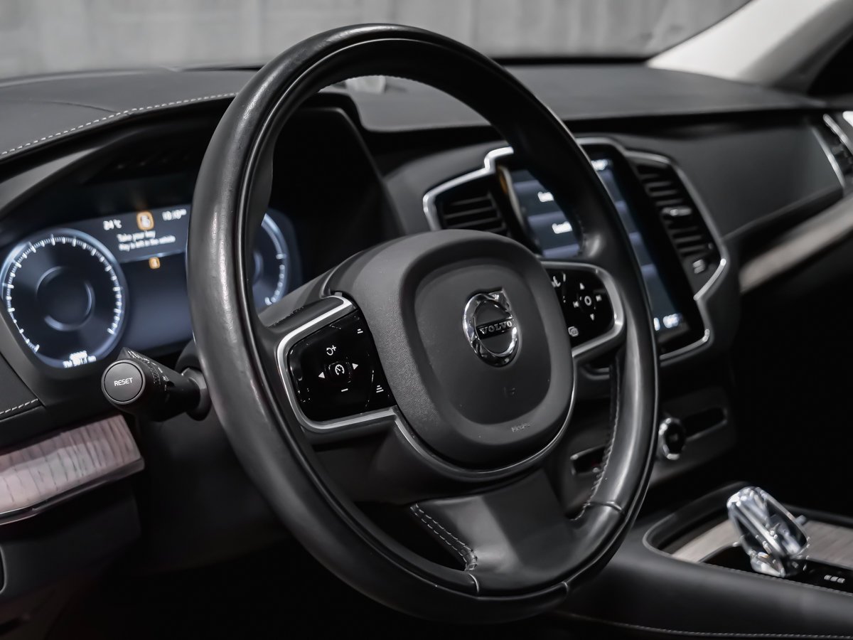 Volvo XC90 Recharge T8 INSCRIPTION CLIMAT ADVANCED BOWERS 2022 Noir Montréal - photo #7
