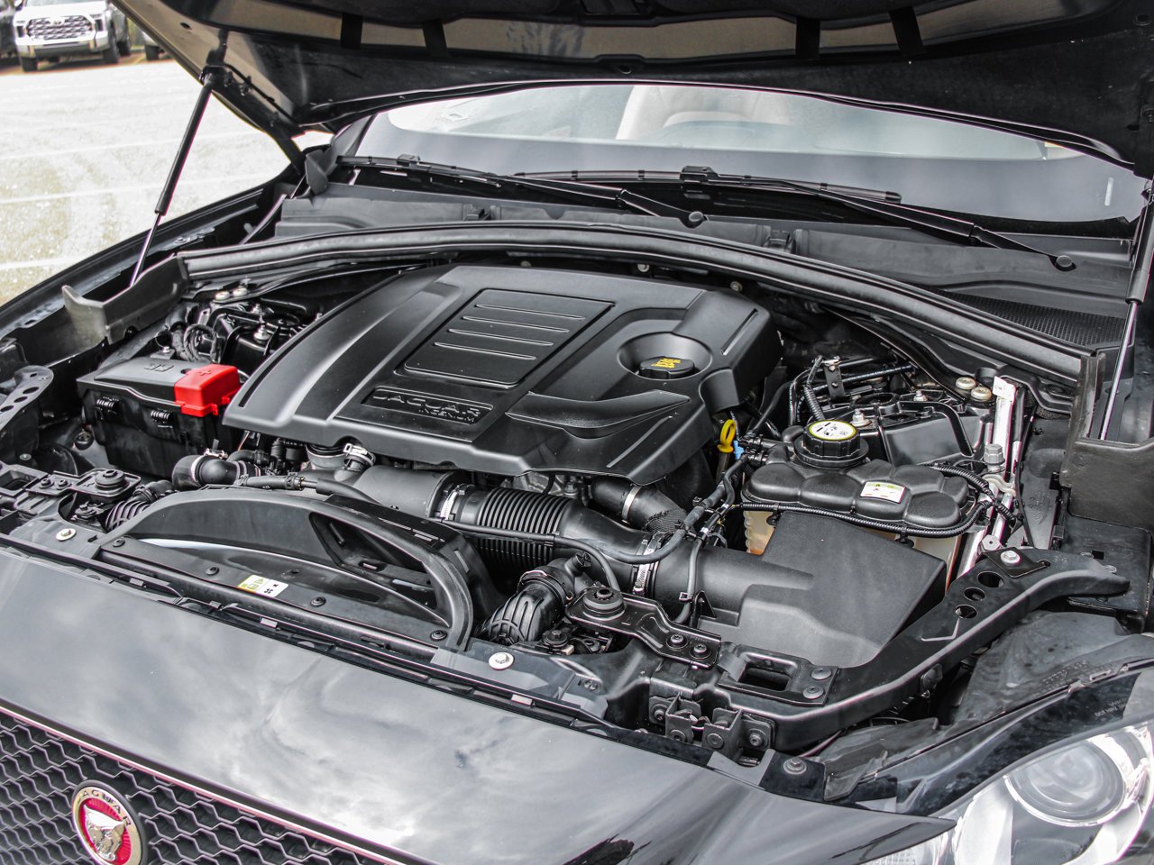 2020 Jaguar F-PACE 25t AWD Premium Black Sherwood Park - photo #13