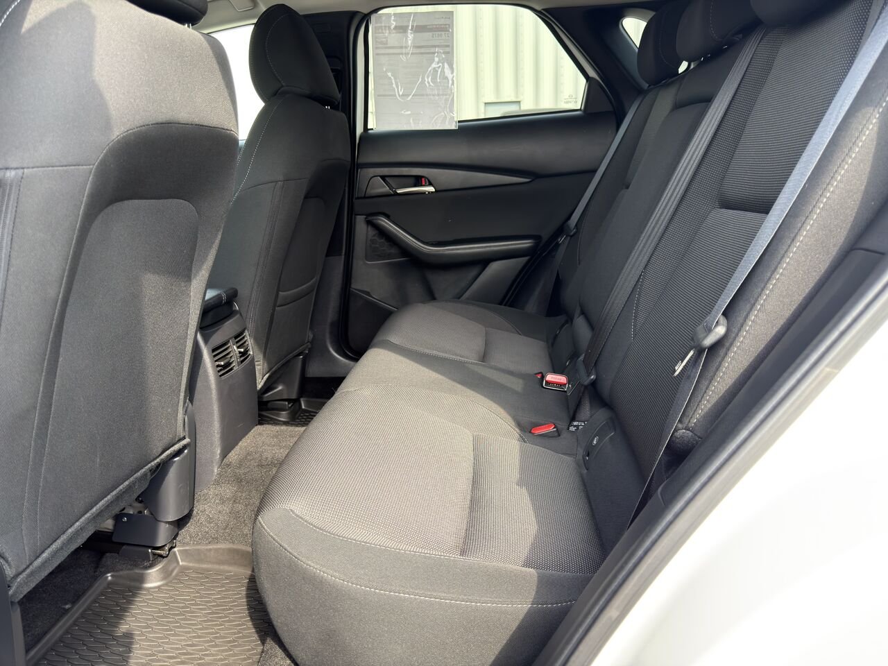 Mazda CX-30 2024 Blanc Thetford Mines - photo #11
