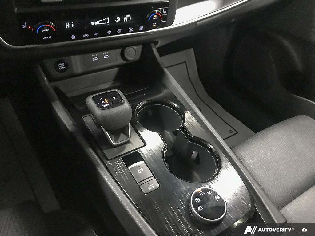 2024 Nissan Rogue 264010 | SV Moonroof White Edmonton - photo #17