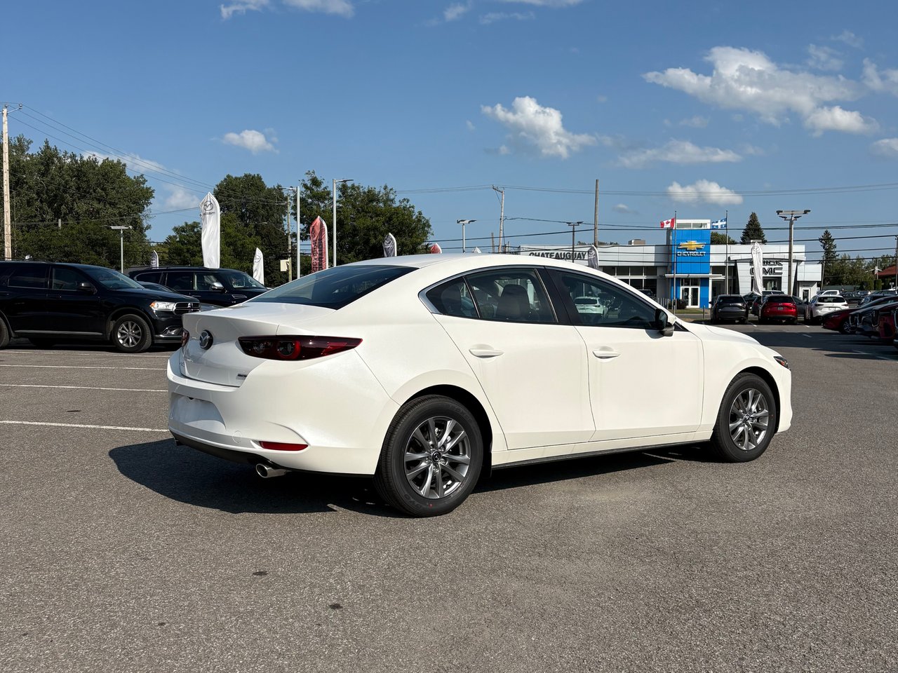 2025 MAZDA Mazda3 GS Snowflake White Pearl Châteauguay - photo #4