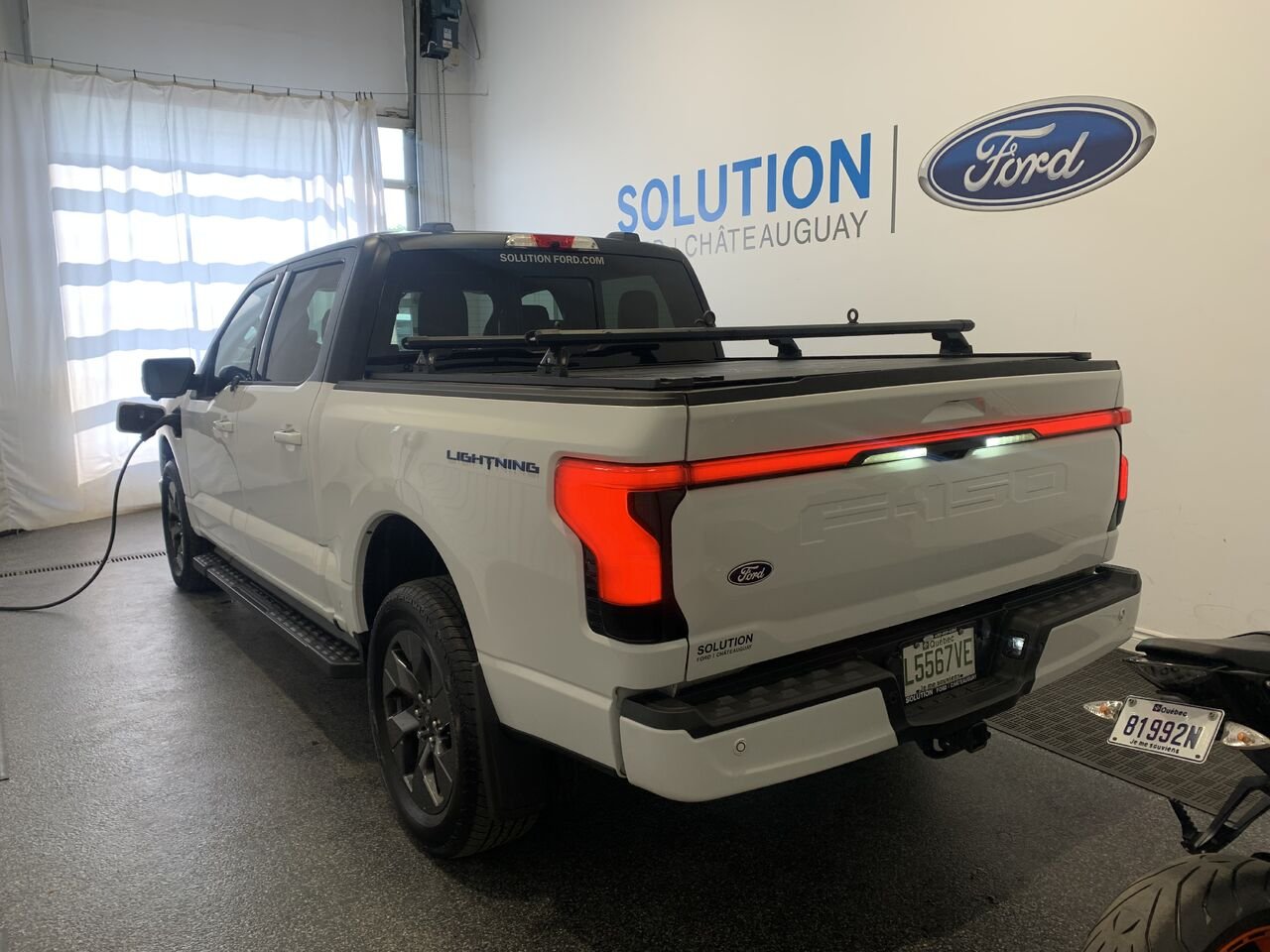 2025 Ford F-150 Lightning White Châteauguay - photo #4