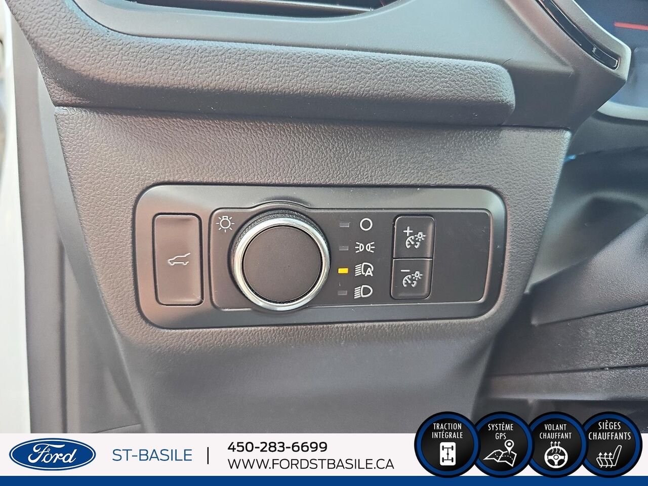 Ford Escape 2023 Blanc Saint-Basile-le-Grand - photo #20