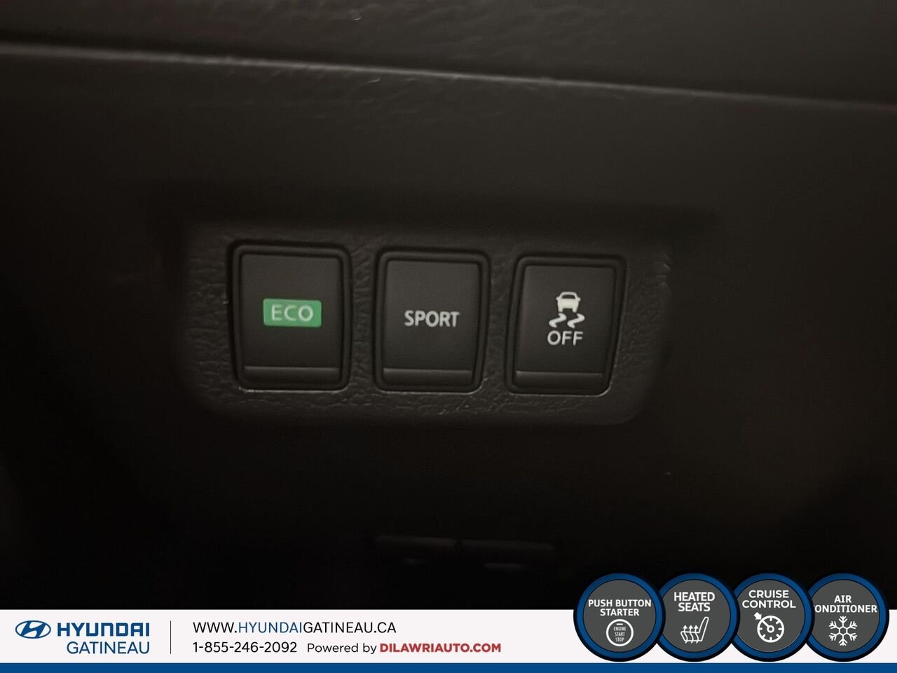 Nissan Sentra Berline 4 portes ** air climatiser ,sieges chauffant ,bas millage *** 2015 Blanc Ottawa & Gatineau - photo #18