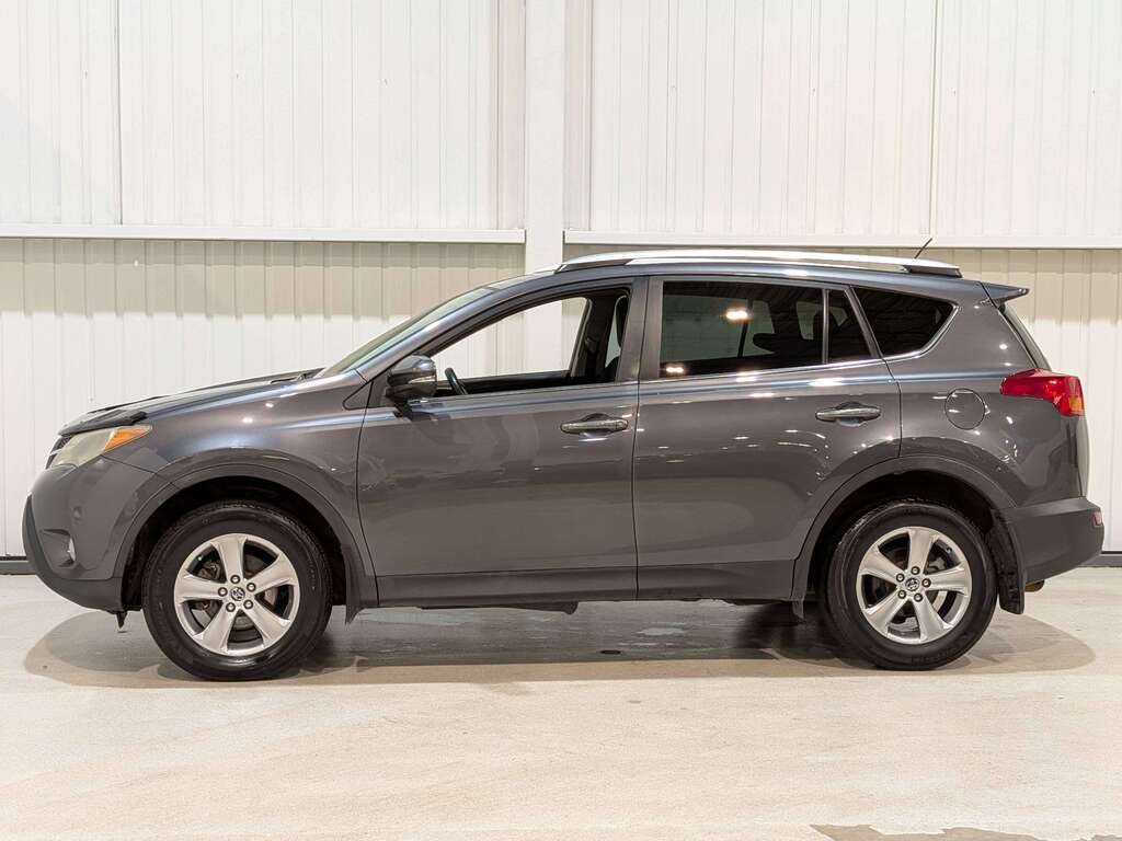 Toyota RAV4 AWD 4dr XLE 2015 Gris Val-David - photo #4