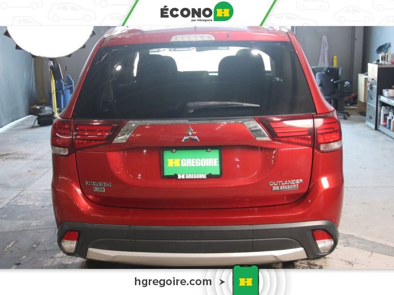 Mitsubishi Outlander 2016 Rouge Saint-Eustache - photo #5