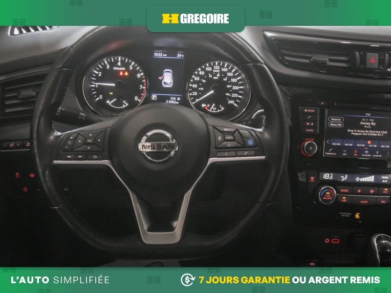 Nissan Qashqai 2021 Rouge Laval - photo #23