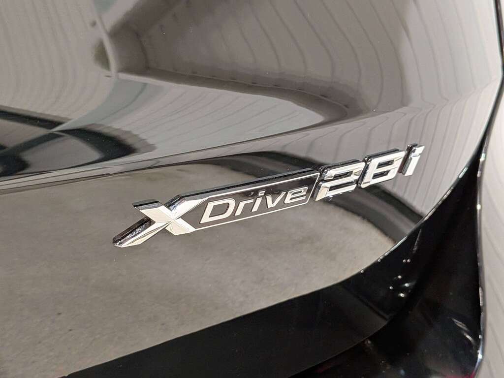 2023 BMW X1 xDrive28i Sports Activity Vehicle Black Val-David - photo #37