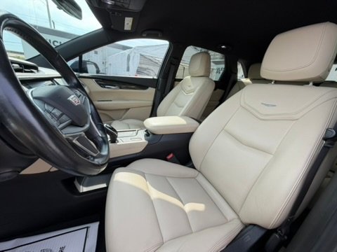 2018 Cadillac XT5 3.6L Black Laval - photo #22