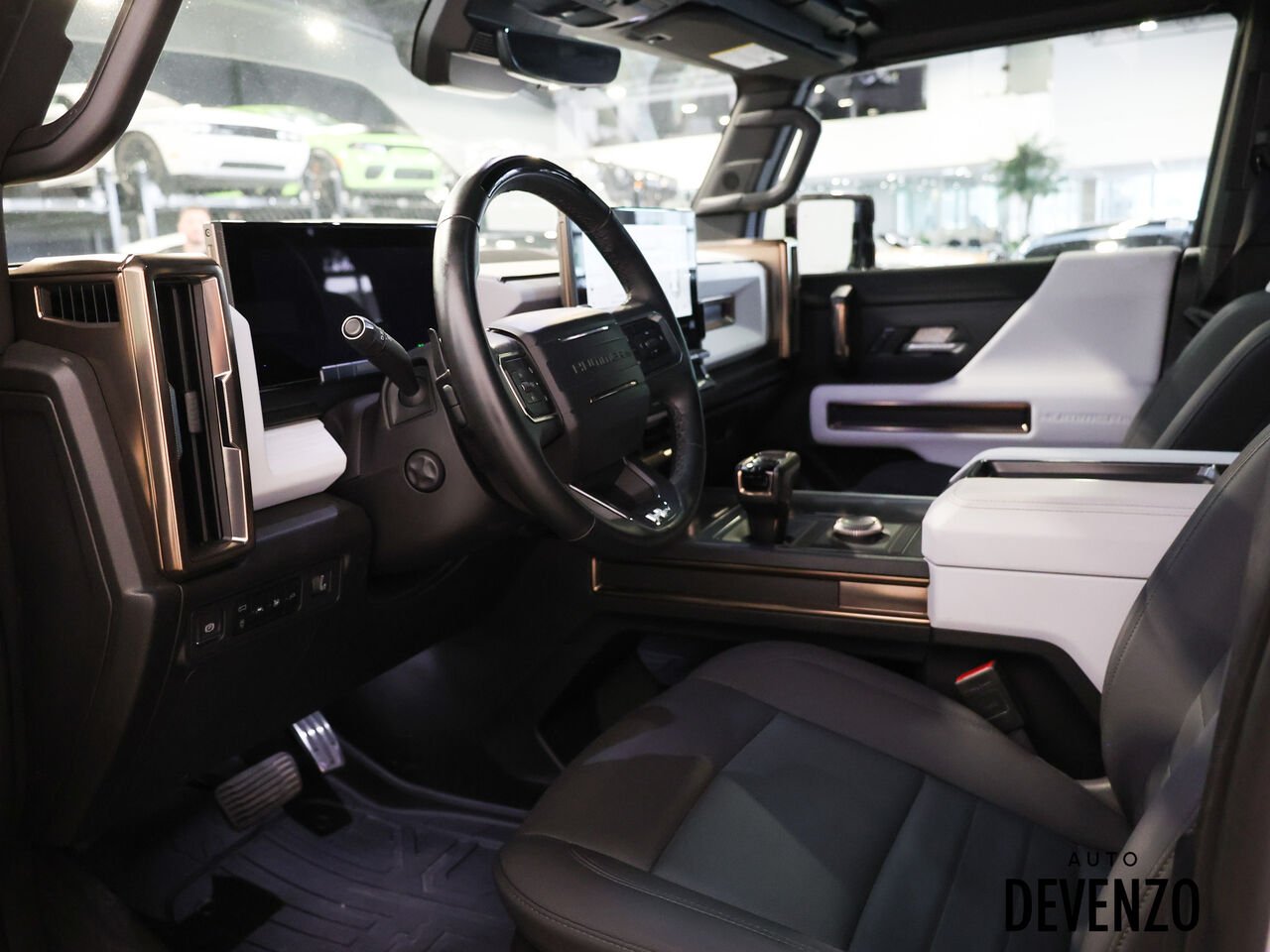 2025 GMC HUMMER EV White Saint-Eustache - photo #11
