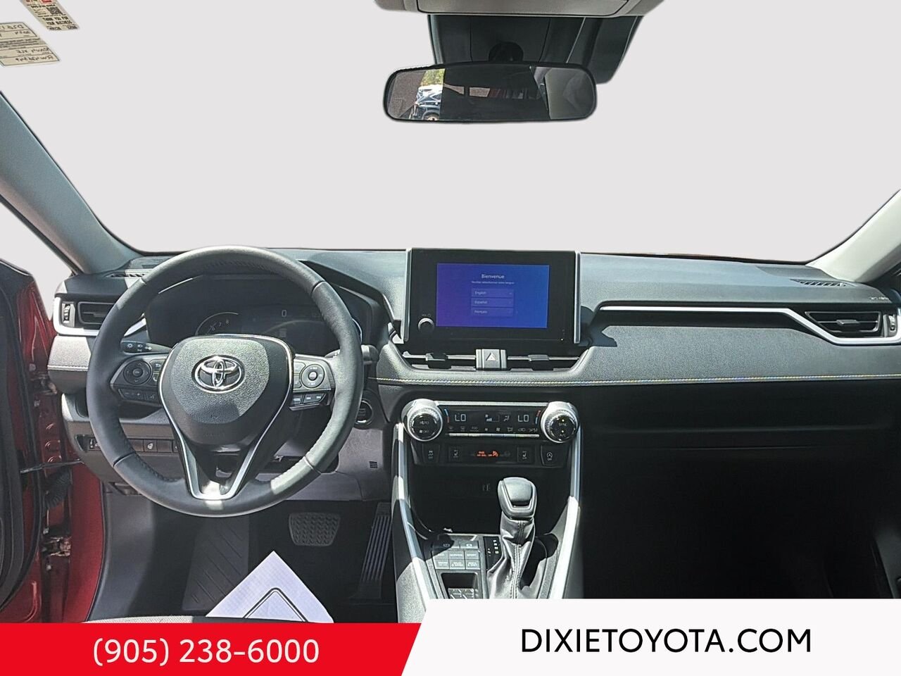 2024 Toyota RAV4 XLE AWD / CLEAN CARFAX / HEATED SEATS / MOONROOF / ALLOY WHEELS / CARPLAY AND ANDROID AUTO Red Mississauga - photo #17