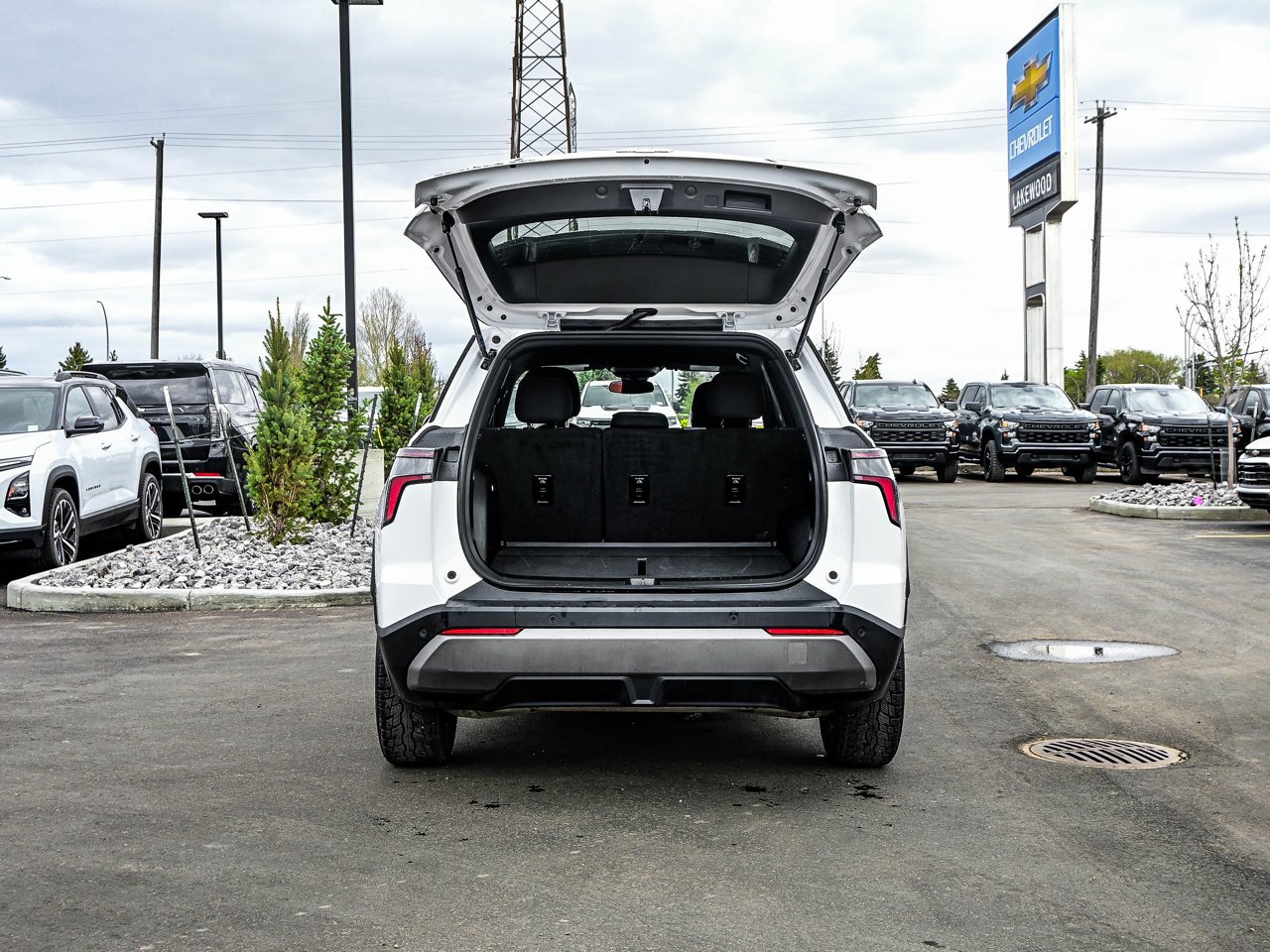 2026 Chevrolet Equinox AWD 4dr LT w/2LT White Sherwood Park - photo #13