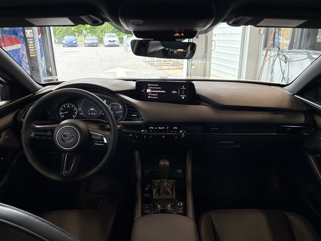 2026 MAZDA Mazda3 Sport GT avec moteur turbo BA TI i-ACTIV Snowflake White Pearl Châteauguay - photo #17