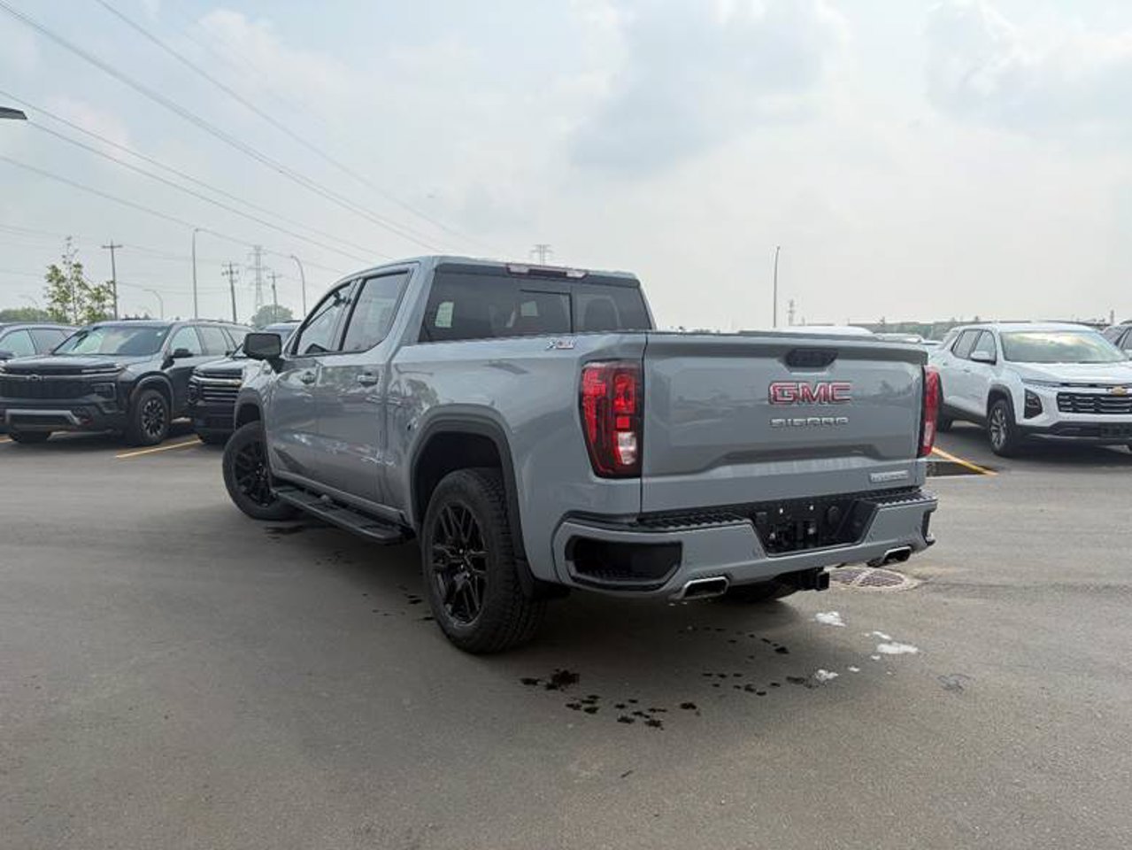 2024 GMC Sierra 1500 4WD Crew Cab 147 Elevation Grey Sherwood Park - photo #3