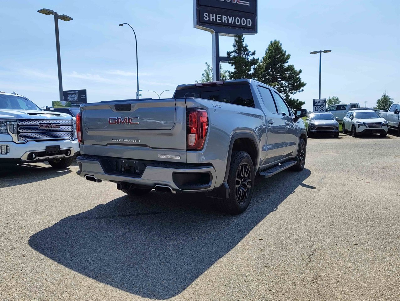 2023 GMC Sierra 1500 4WD Crew Cab 147 Elevation Grey Sherwood Park - photo #5