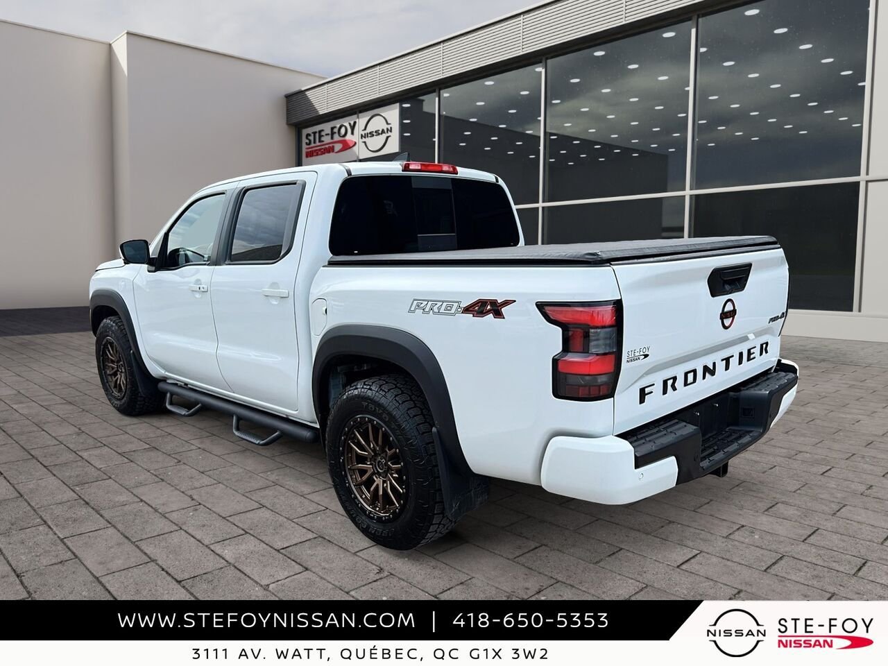 Nissan Frontier PRO-4X 2023 Blanc Ste-Foy - photo #3
