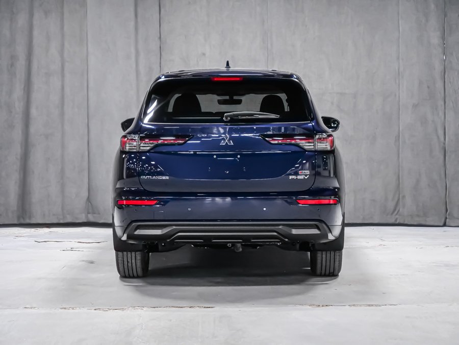 2026 Mitsubishi Outlander Plug-In Hybrid ES Cosmic Blue Metallic
