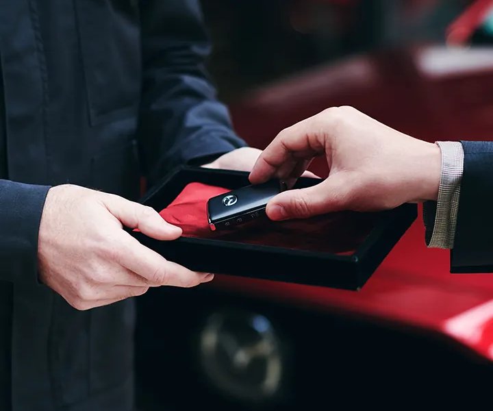 NOUS SOMMES À VOTRE SERVICE