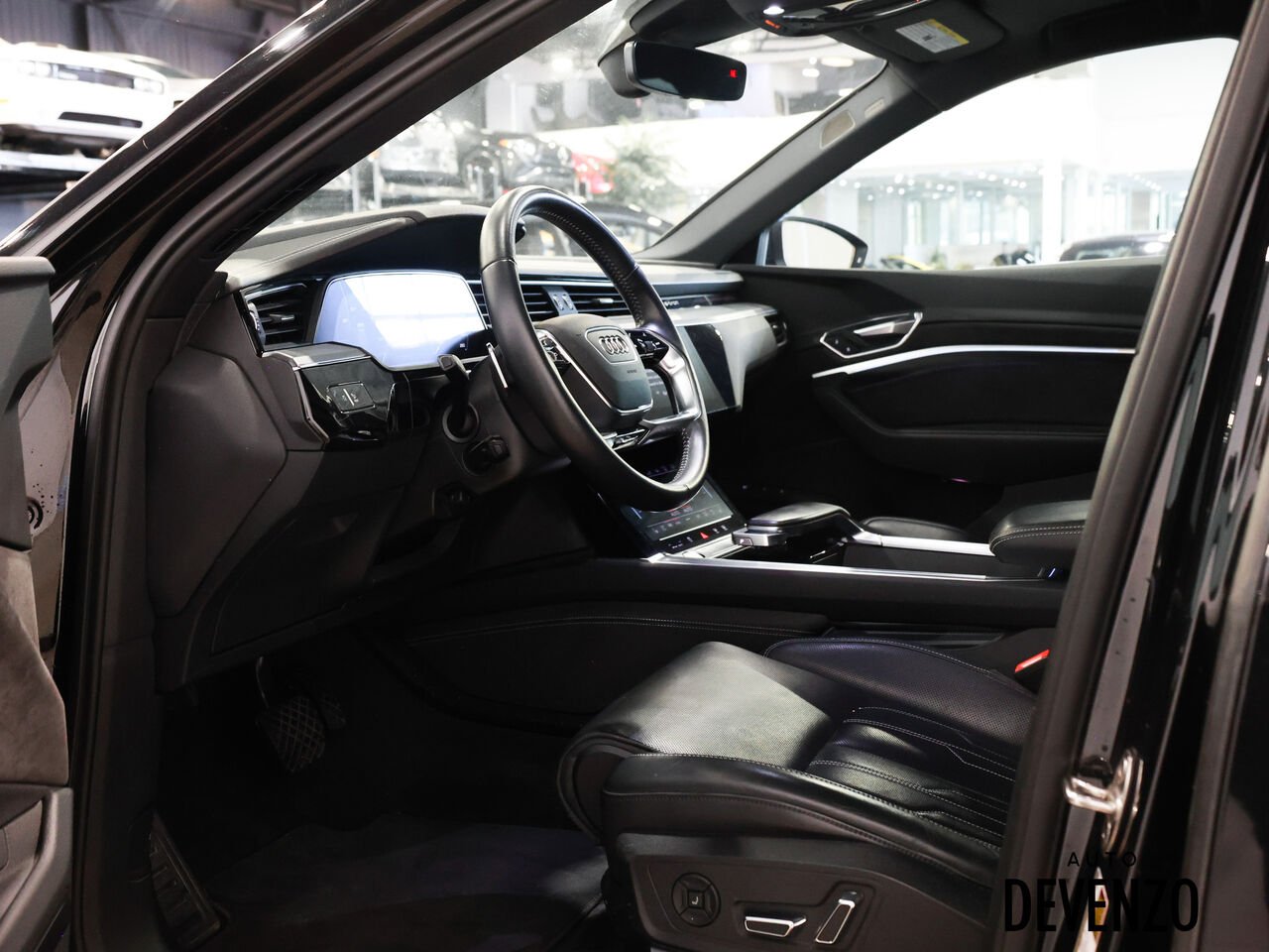 2019 Audi e-tron Black Saint-Eustache - photo #11