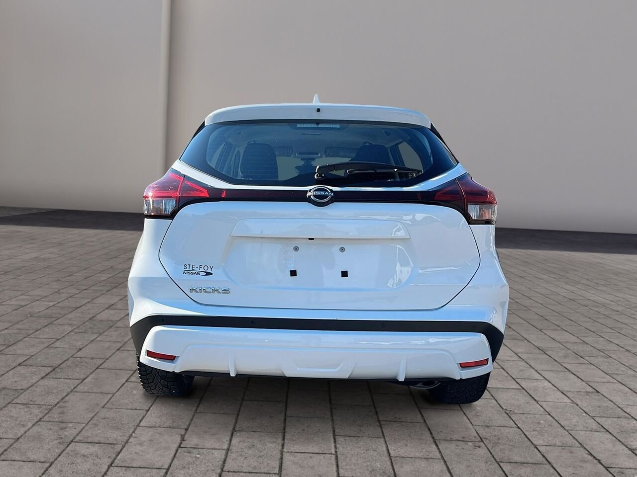 Nissan Kicks S 2024 Blanc Québec - photo #2