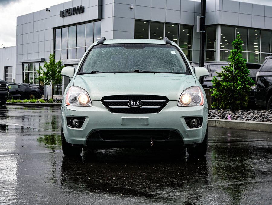 2008 Kia Rondo