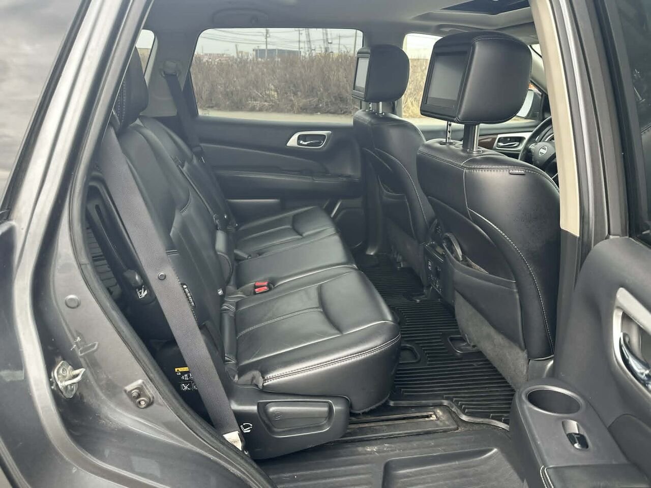 2018 Nissan Pathfinder Platine 4x4 Grey Matane - photo #15